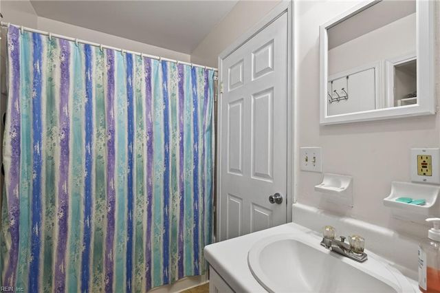 1400 Carabao CIR, Virginia Beach, VA 23464