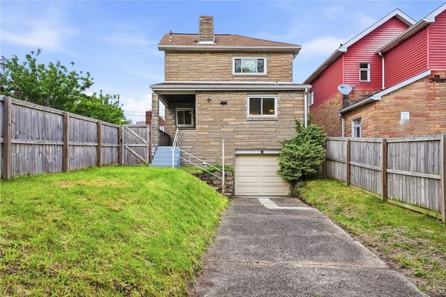 319 N 6th St, Clairton, PA 15025