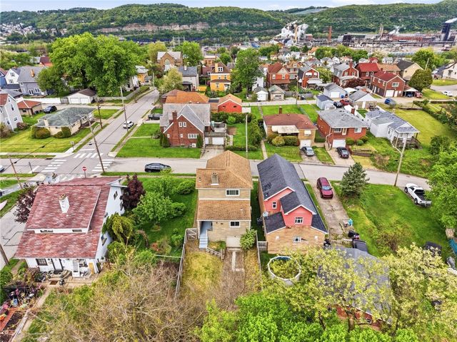 319 N 6th St, Clairton, PA 15025