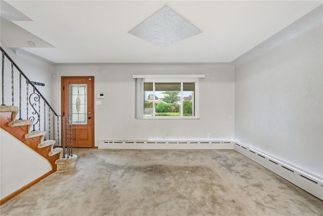 319 N 6th St, Clairton, PA 15025