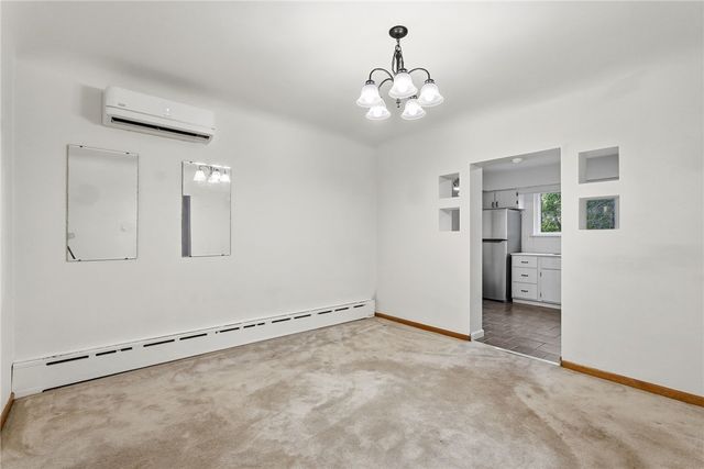 319 N 6th St, Clairton, PA 15025