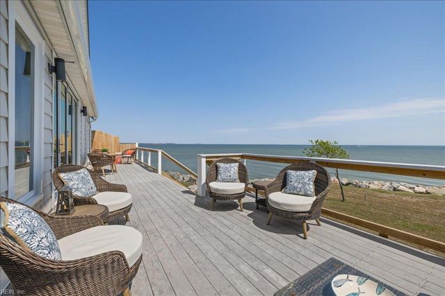 907 Bay Tree Beach RD, Seaford, VA 23696