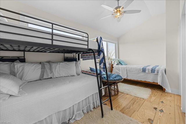 907 Bay Tree Beach RD, Seaford, VA 23696