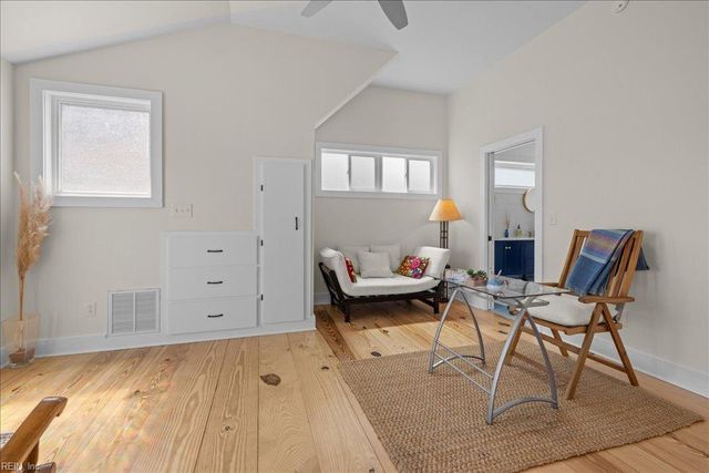 907 Bay Tree Beach RD, Seaford, VA 23696