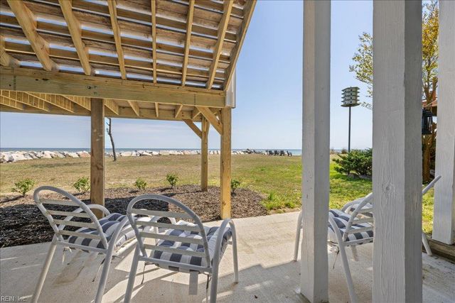 907 Bay Tree Beach RD, Seaford, VA 23696