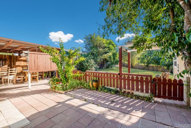 13562 Mason Crest, San Antonio, TX 78247