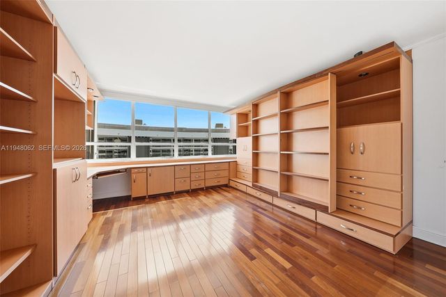 3 Grove Isle Dr C605, Miami, FL 33133