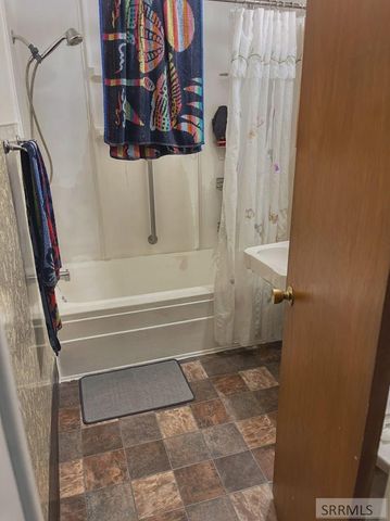 141 S Birch Street, Blackfoot, ID 83221