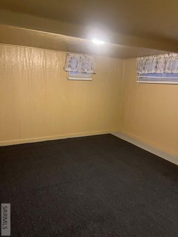 141 S Birch Street, Blackfoot, ID 83221