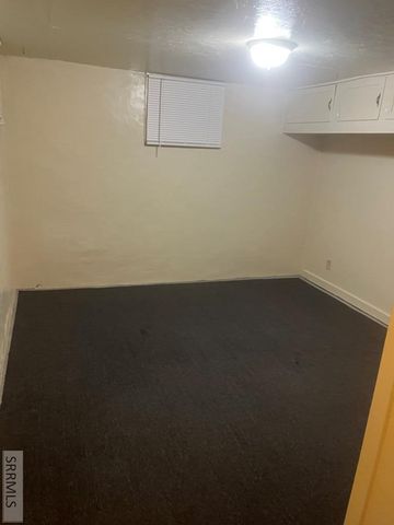 141 S Birch Street, Blackfoot, ID 83221