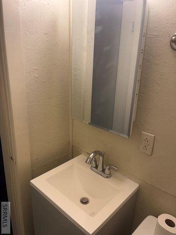 141 S Birch Street, Blackfoot, ID 83221