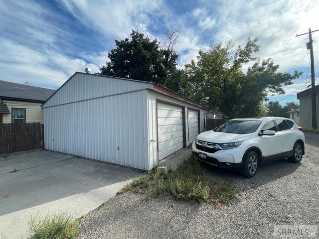 141 S Birch Street, Blackfoot, ID 83221