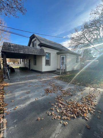 141 S Birch Street, Blackfoot, ID 83221