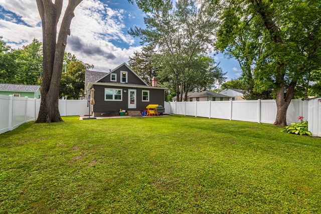 1636 Onalaska AVENUE, La Crosse, WI 54603