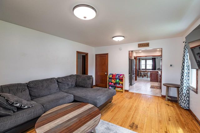 1636 Onalaska AVENUE, La Crosse, WI 54603