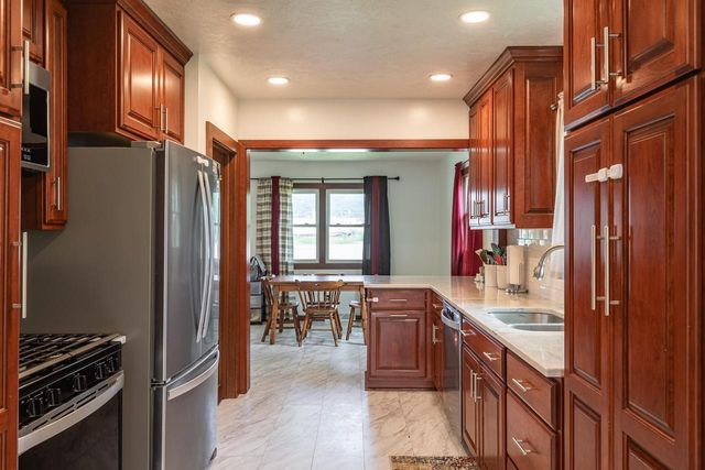 1636 Onalaska AVENUE, La Crosse, WI 54603