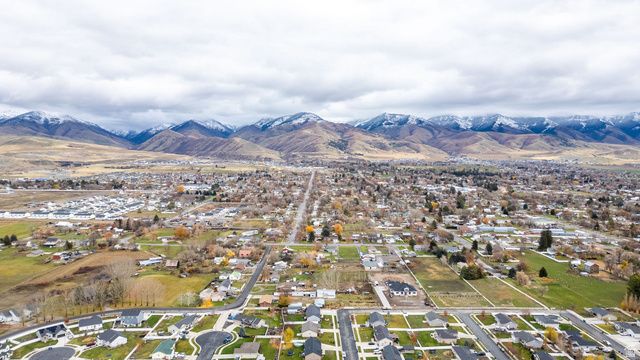 517 W 260 N, Smithfield, UT 84335