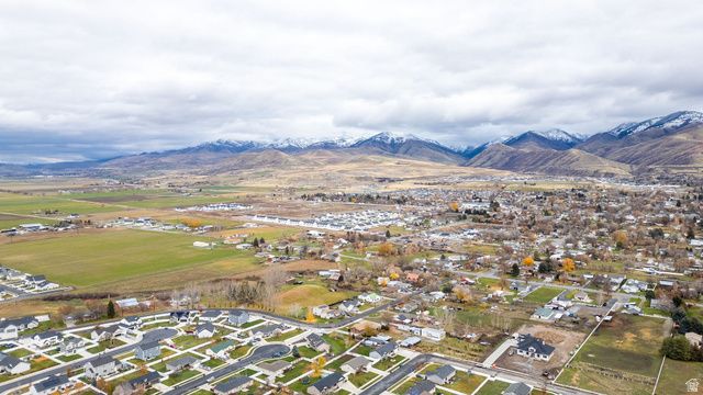 517 W 260 N, Smithfield, UT 84335
