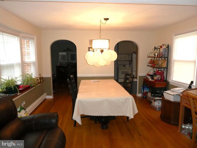 5 E TAUNTON AVE, Berlin, NJ 08009