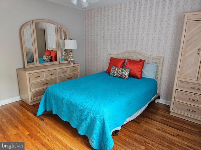 5 E TAUNTON AVE, Berlin, NJ 08009