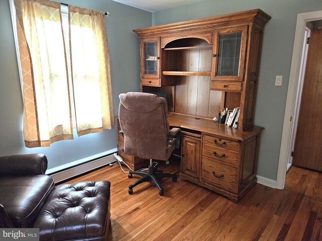 5 E TAUNTON AVE, Berlin, NJ 08009