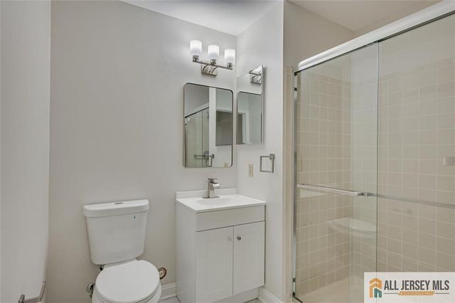 14 Sheffield Court, North Brunswick, NJ 08902