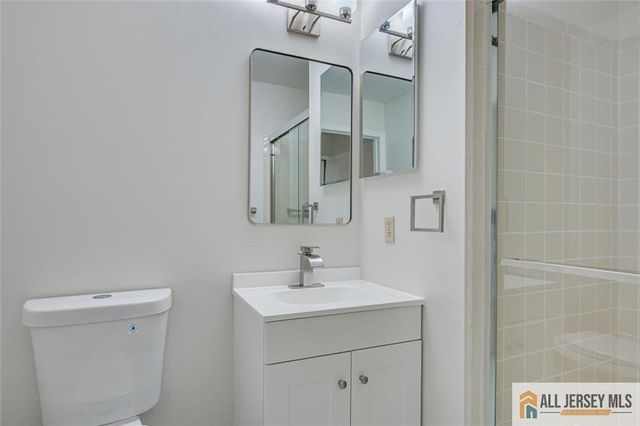 14 Sheffield Court, North Brunswick, NJ 08902