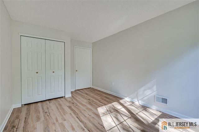 14 Sheffield Court, North Brunswick, NJ 08902