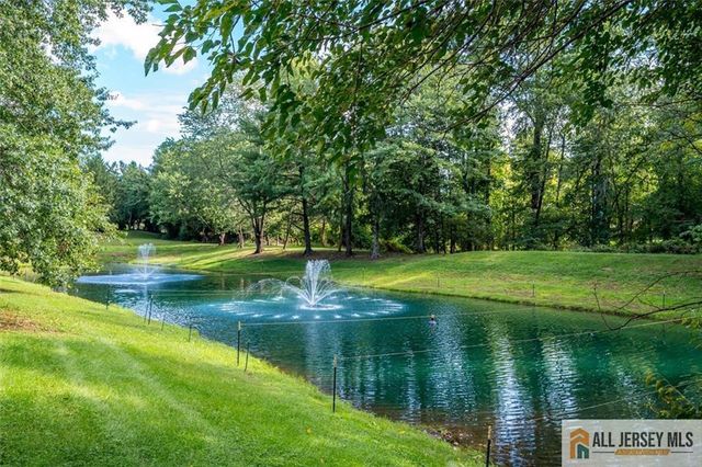 14 Sheffield Court, North Brunswick, NJ 08902