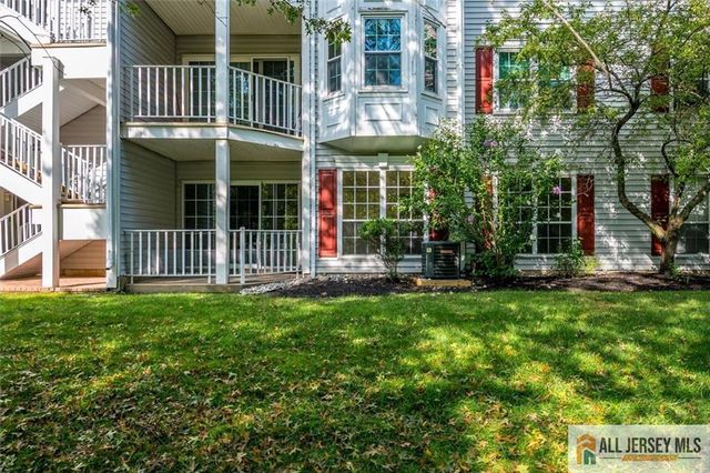 14 Sheffield Court, North Brunswick, NJ 08902