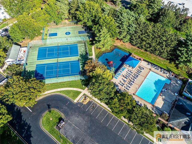 14 Sheffield Court, North Brunswick, NJ 08902