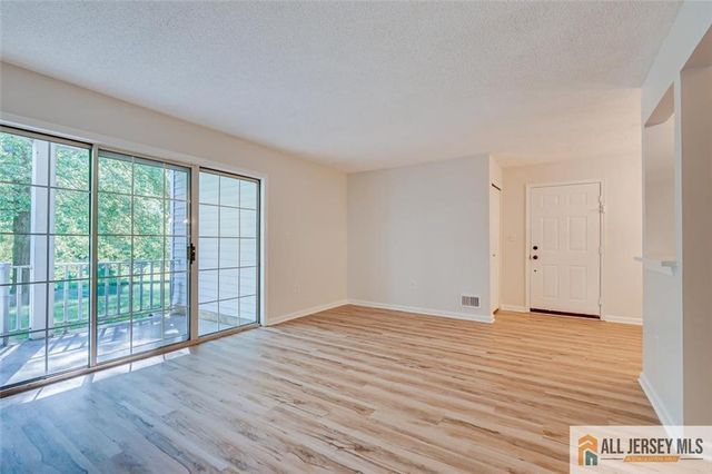 14 Sheffield Court, North Brunswick, NJ 08902