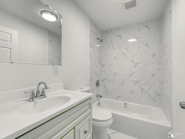 8237 Lewis Avenue, Bedford Twp, MI 48182
