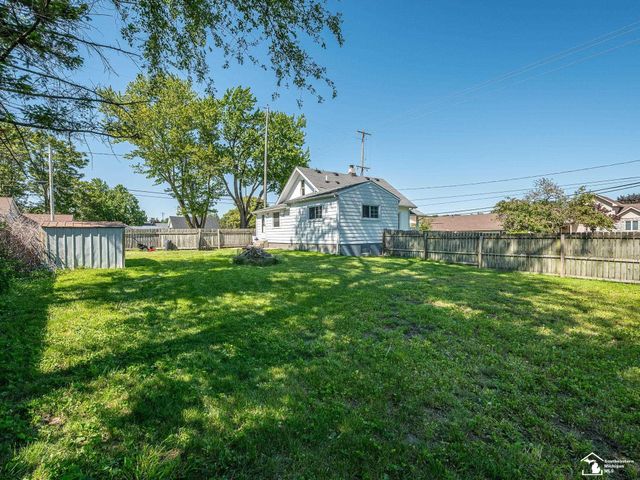 8237 Lewis Avenue, Bedford Twp, MI 48182