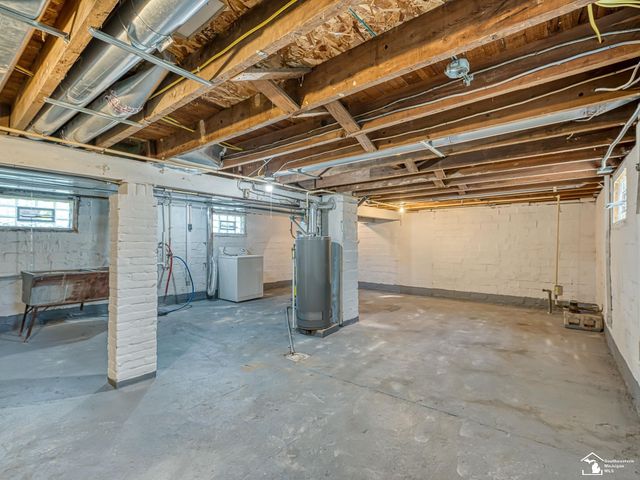 8237 Lewis Avenue, Bedford Twp, MI 48182