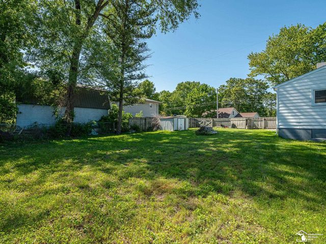 8237 Lewis Avenue, Bedford Twp, MI 48182