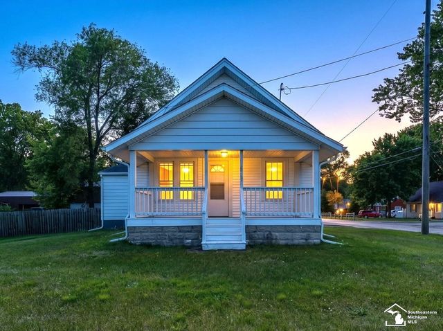 8237 Lewis Avenue, Bedford Twp, MI 48182