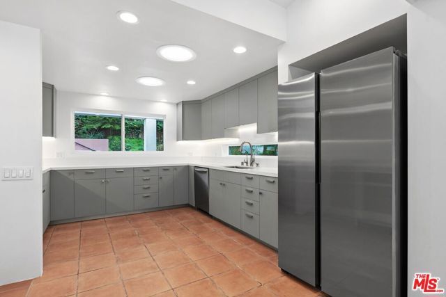 1248 Bienveneda Avenue, Pacific Palisades (los Angeles), CA 90272