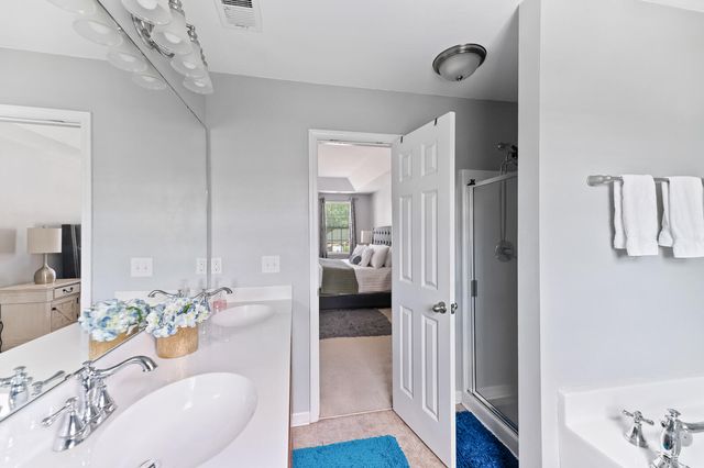 172 Brightwood Drive, Huger, SC 29450
