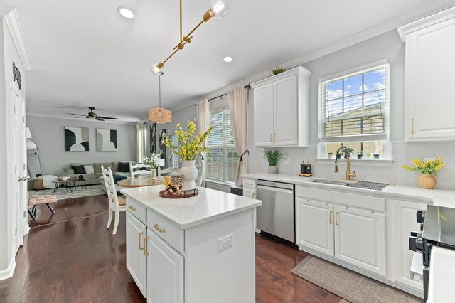 172 Brightwood Drive, Huger, SC 29450