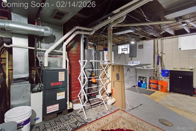 11644 Charest Street, Hamtramck, MI 48212