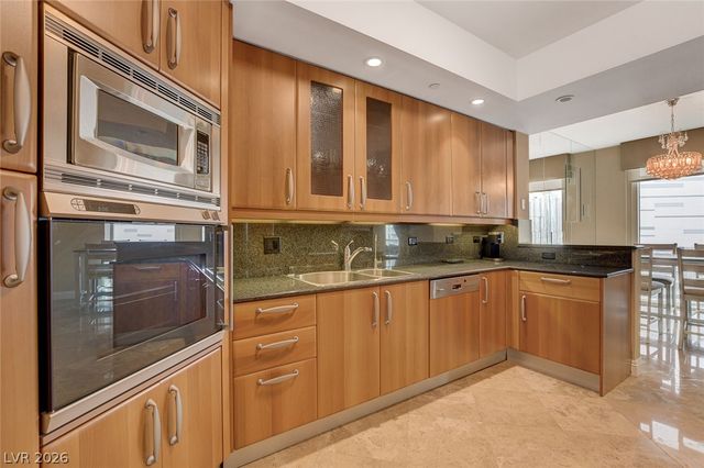 2857 Paradise Road 1404, Las Vegas, NV 89109