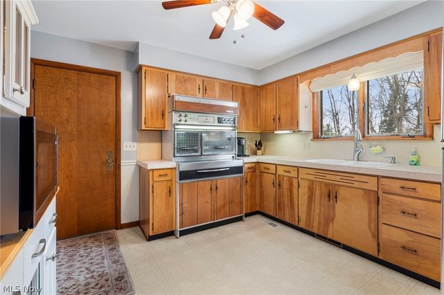 1825 Jackson Avenue NW, Massillon, OH 44646