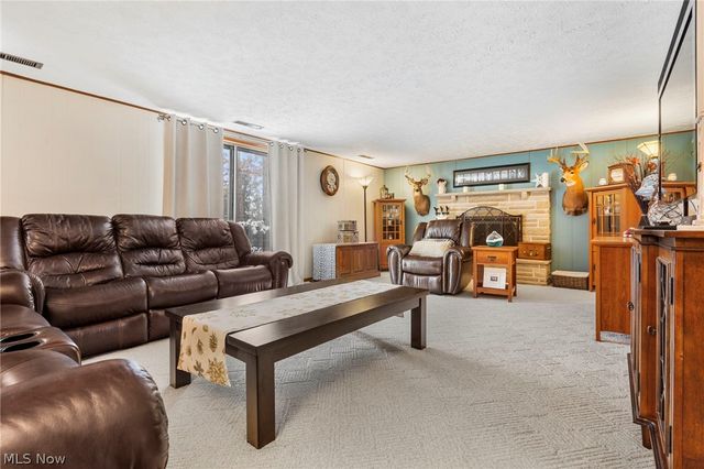 1825 Jackson Avenue NW, Massillon, OH 44646