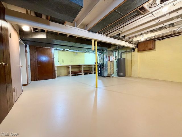 1825 Jackson Avenue NW, Massillon, OH 44646