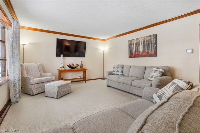 1825 Jackson Avenue NW, Massillon, OH 44646