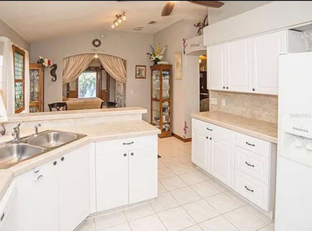 307 DEL MAR DRIVE, Lady Lake, FL 32159