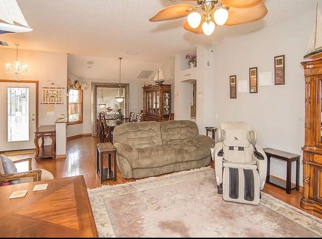 307 DEL MAR DRIVE, Lady Lake, FL 32159