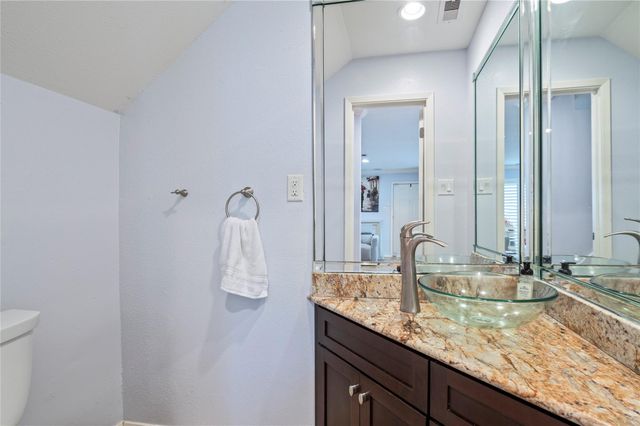 18800 Egret Bay Boulevard 1611, Webster, TX 77058