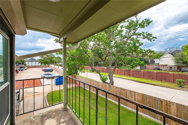 18800 Egret Bay Boulevard 1611, Webster, TX 77058